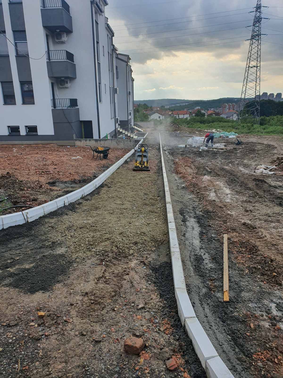 Priprema terena za asfaltiranje Zemun